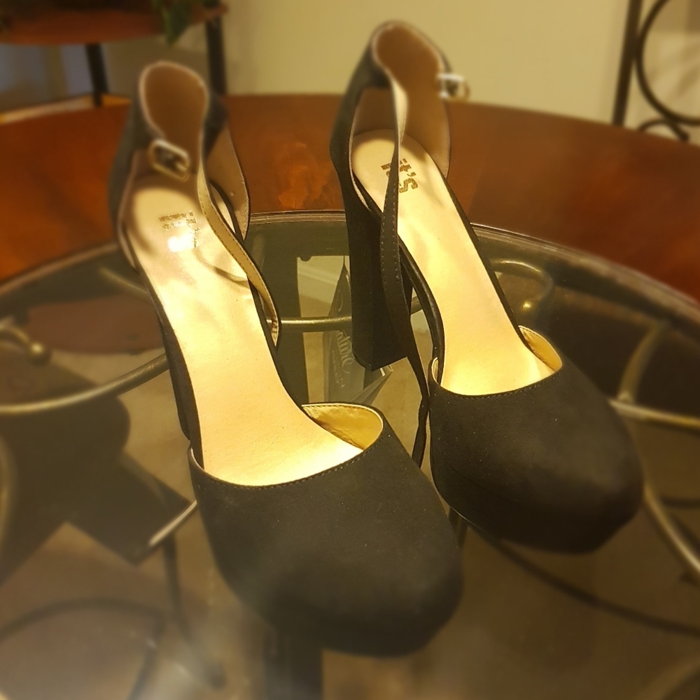 It's Ok Women's Size 8 M, Black Stiletto Heels